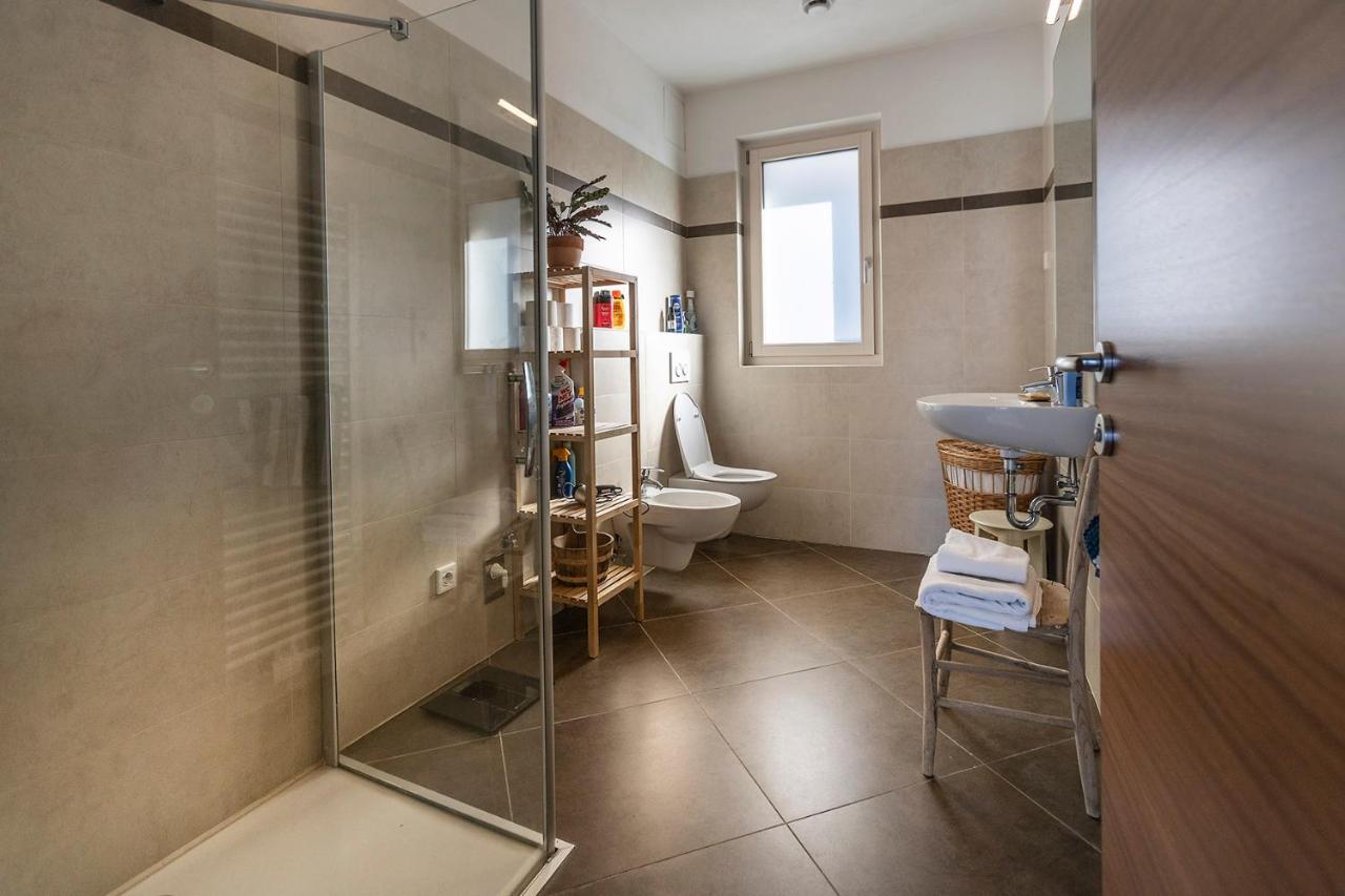 Villa Luthien Brenzone sul Garda Luaran gambar